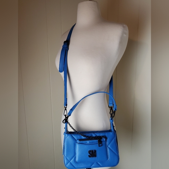 STEVE MADDEN sapphire blue bvilma quilted crossbody bag - Picture 2 of 8